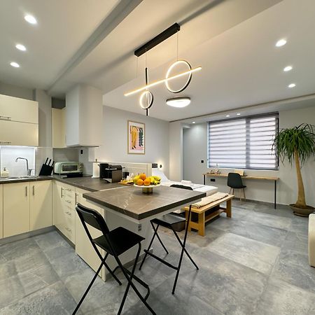 Luxury Downtown Apartment Α6 เทสซาโลนิกิ ภายนอก รูปภาพ