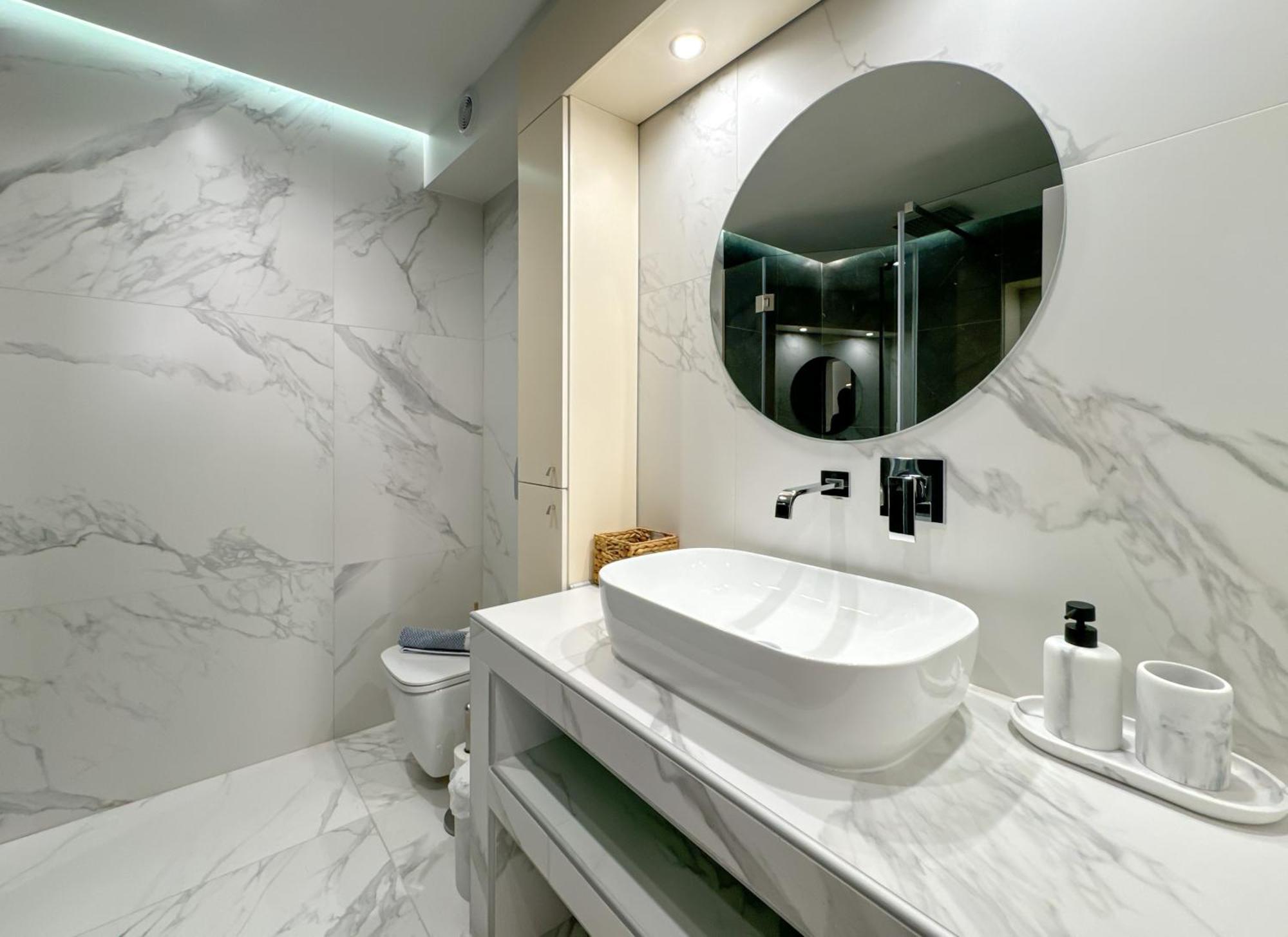Luxury Downtown Apartment Α6 เทสซาโลนิกิ ภายนอก รูปภาพ