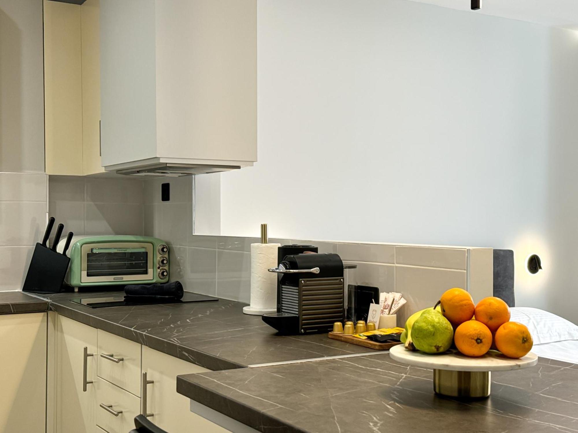 Luxury Downtown Apartment Α6 เทสซาโลนิกิ ภายนอก รูปภาพ